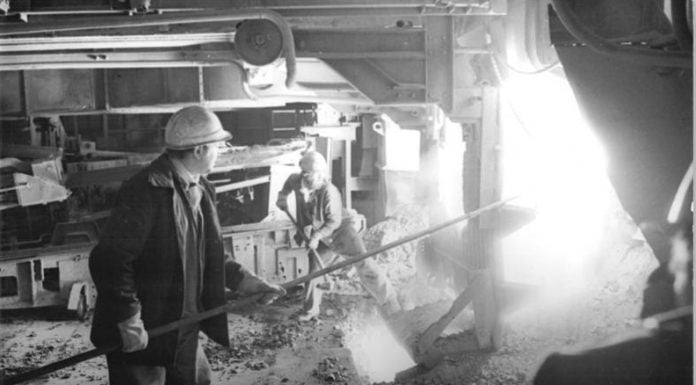 Graue Männer für einäugige Zeloten