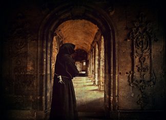 Notre-Dame: Ein Millenial belehrt das Mittelalter