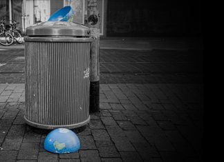 Wir fahren mit Vollgas gegen die Wand