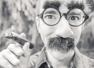 Maskenpflicht und Schaumweinsteuer