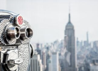 Herr Stein sieht hinter die Finsternis