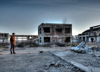 Ruinen schaffen, mit und ohne Waffen