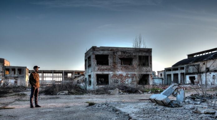 Ruinen schaffen, mit und ohne Waffen