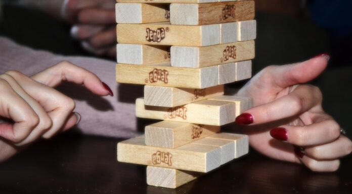 Die grüne RAF spielt Jenga