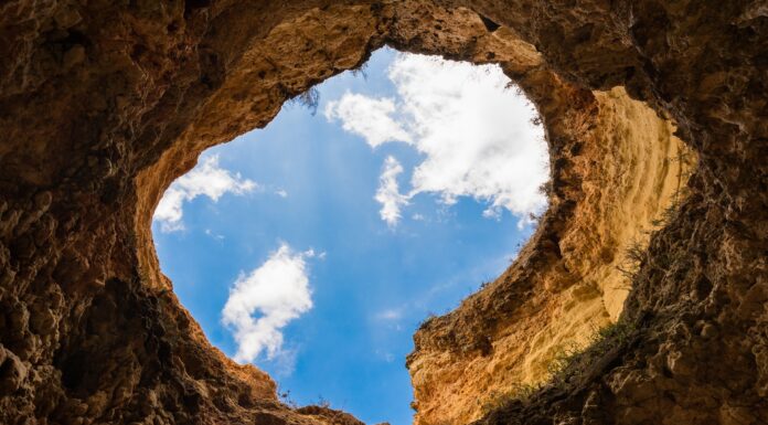 Wenn du im Loch sitzt, hör auf zu graben