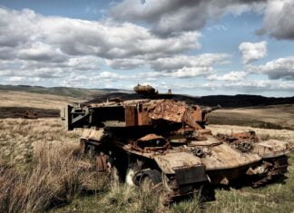 Raketenhafte Kriegsgewinne – nein zu Rheinmetall, ja zu Pfizer?