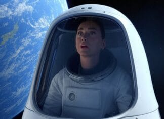 Tollkühne Frauen in einer fliegenden Kiste